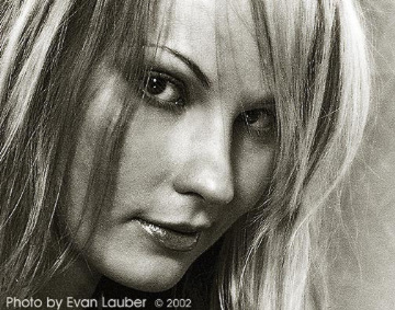 Photo copyright (c) 2003 Evan Lauber.